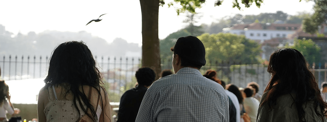 Support workers collaborating